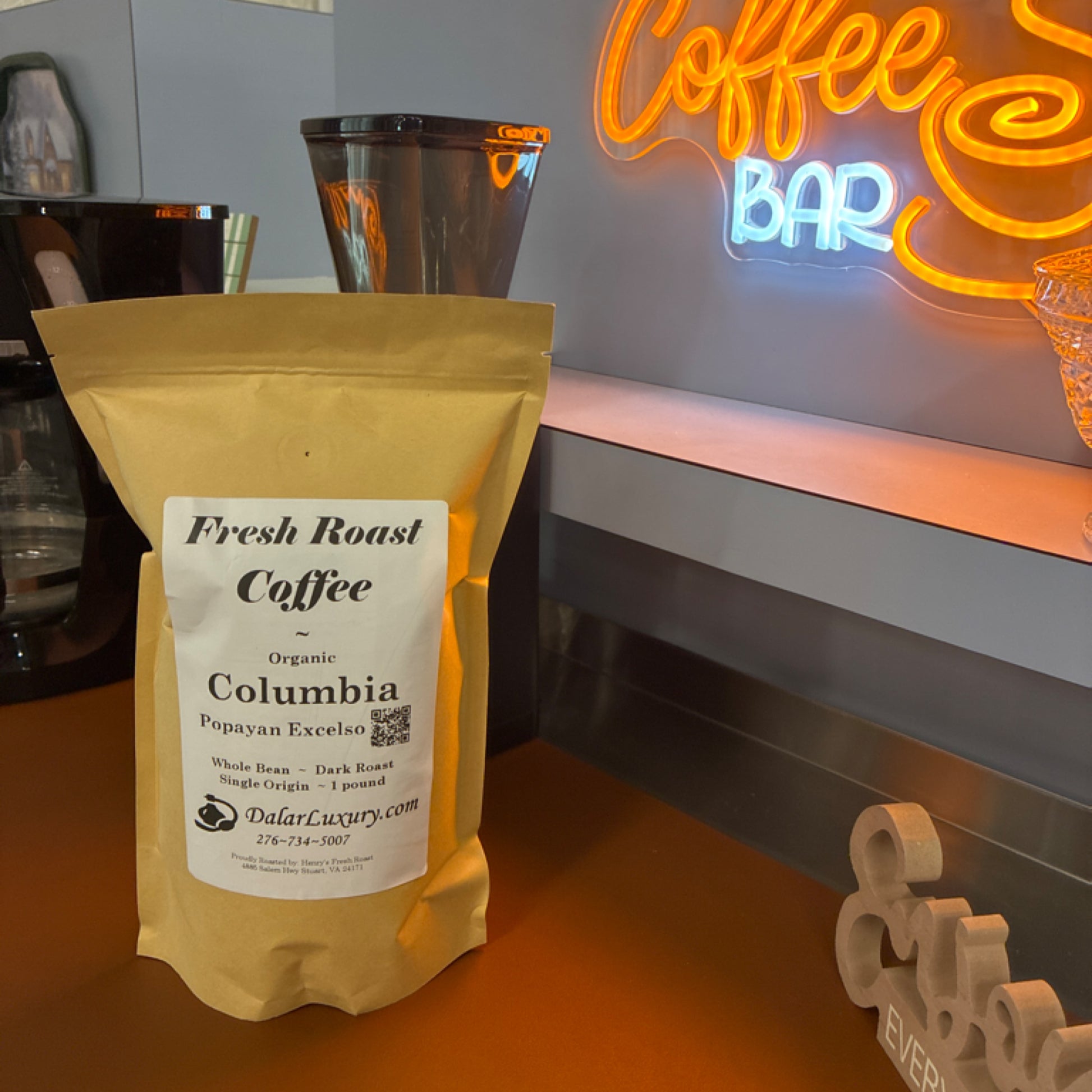 Columbia ~ Valle del Cauca Coffee (Dark) ~ Whole Bean ~ 1 Pound